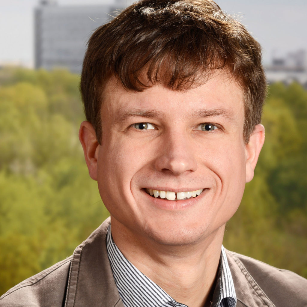 Dr. Christian Lamker
